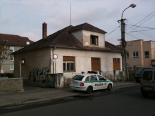 Smrť bezdomovca v centre mesta